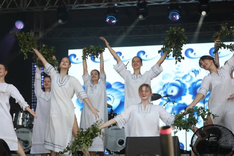 Тысячи гостей собрал фестиваль “Купала”, который 10 и 11 июля прошел в Частоозер…
